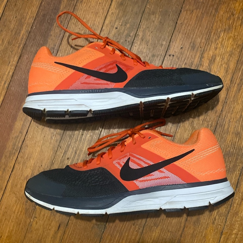 Nike Air Zoom Pegasus 30 - Size 11.5